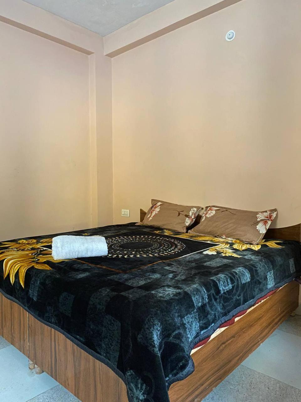 Hom House Of Mannmauji Riverside Касол Екстериор снимка