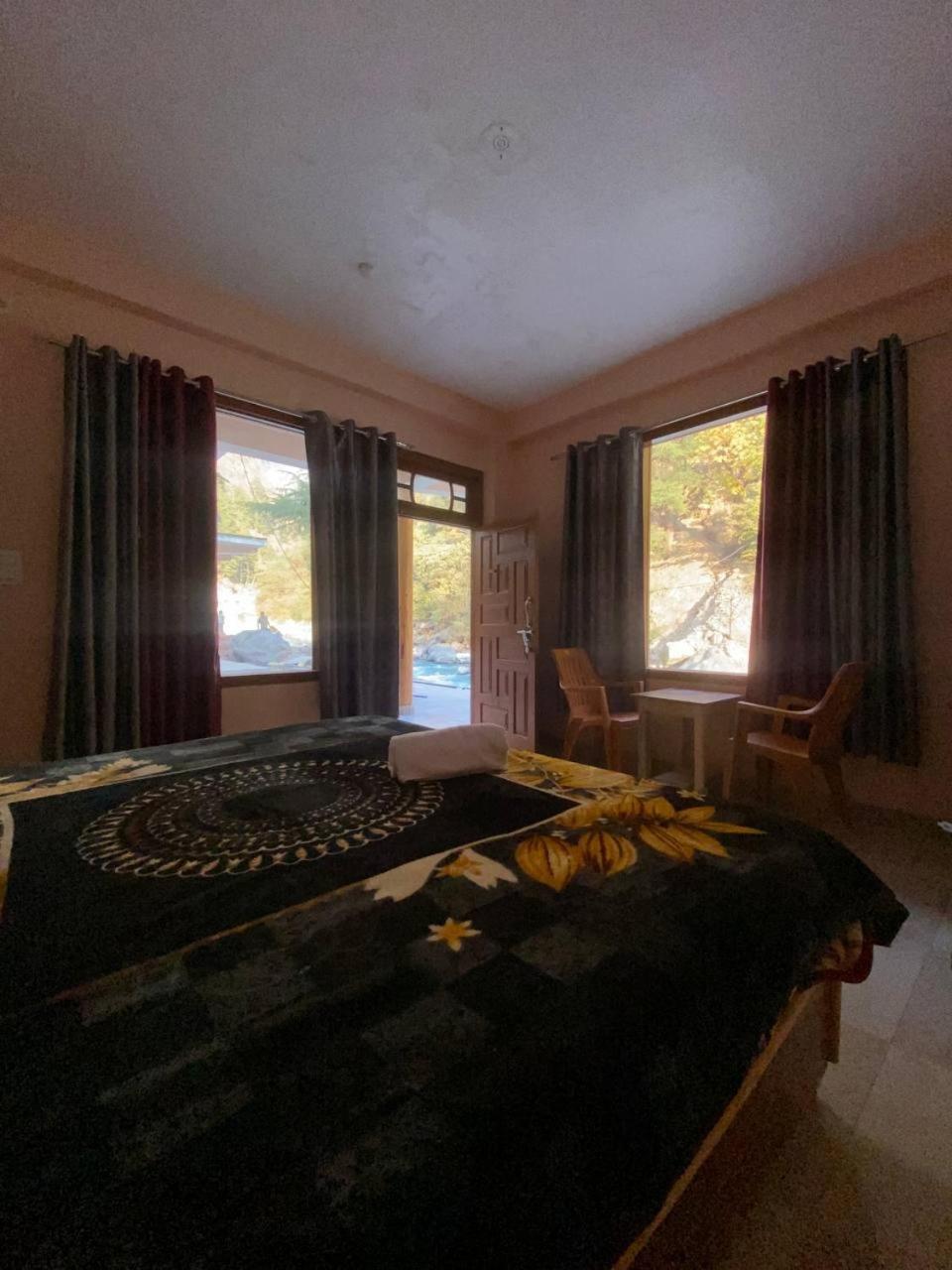 Hom House Of Mannmauji Riverside Касол Екстериор снимка