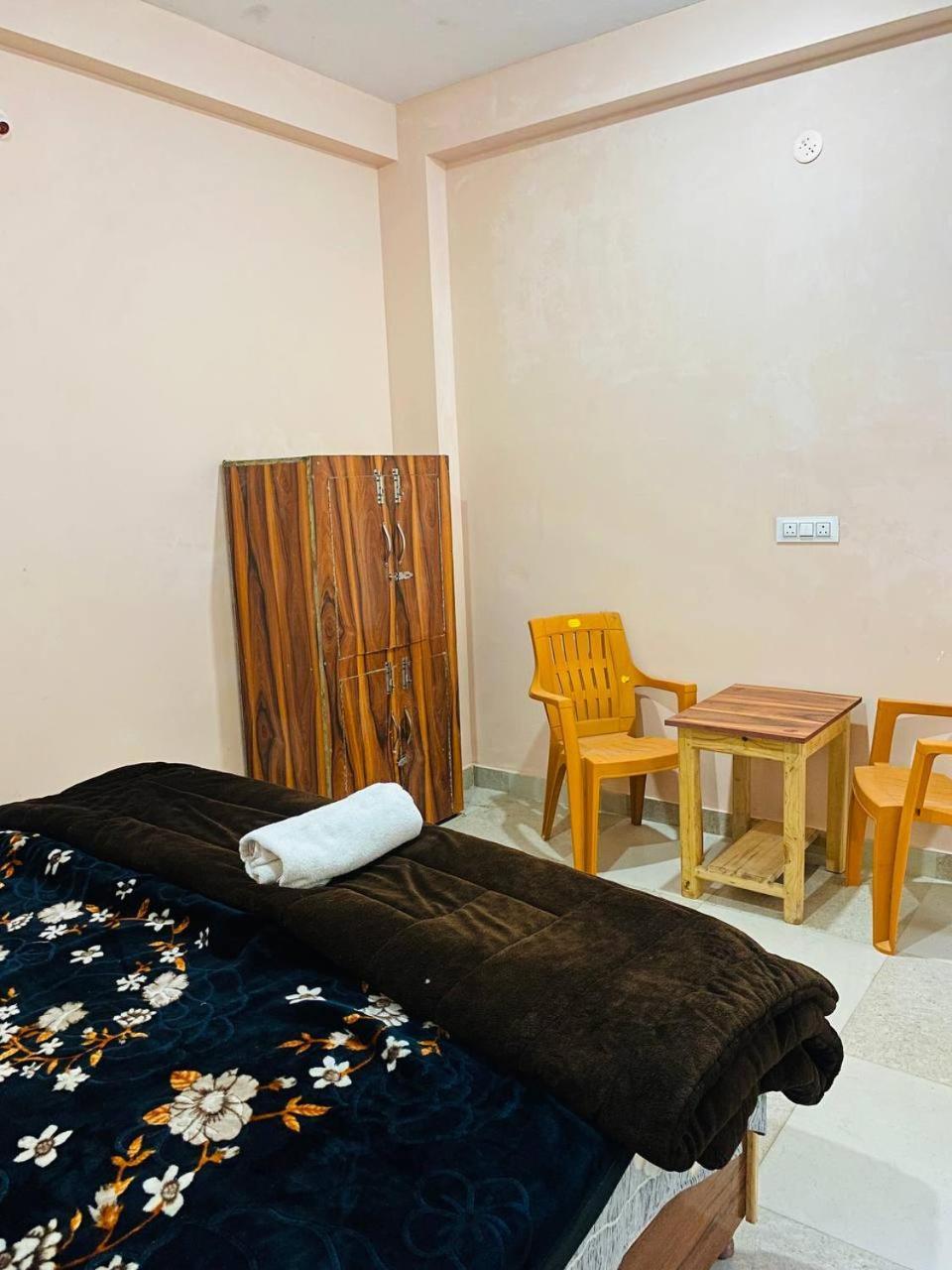 Hom House Of Mannmauji Riverside Касол Екстериор снимка